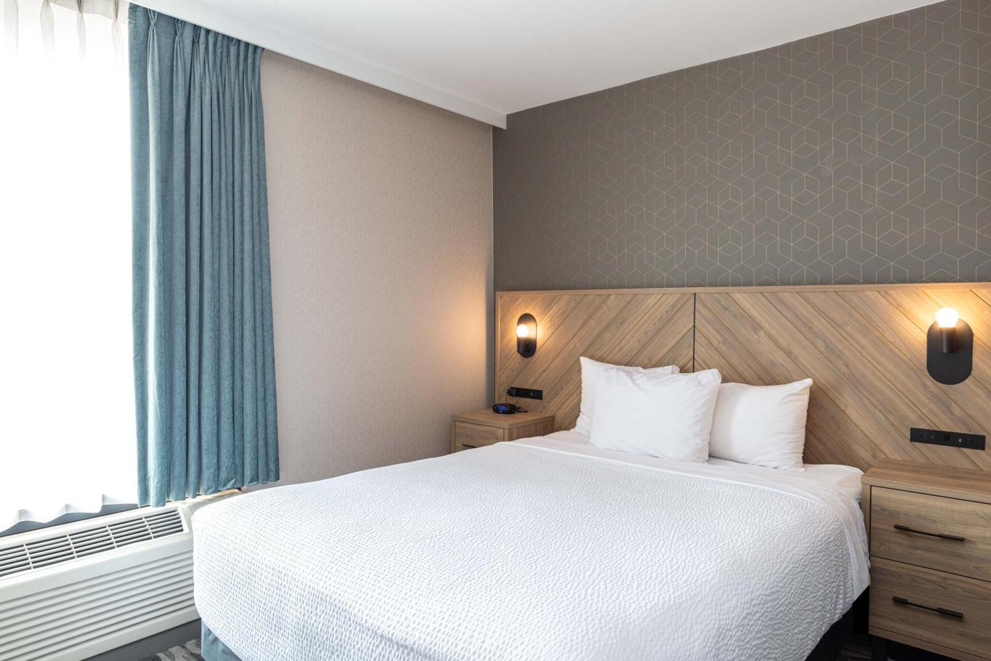 Sandman Suites Vancouver On Davie Esterno foto